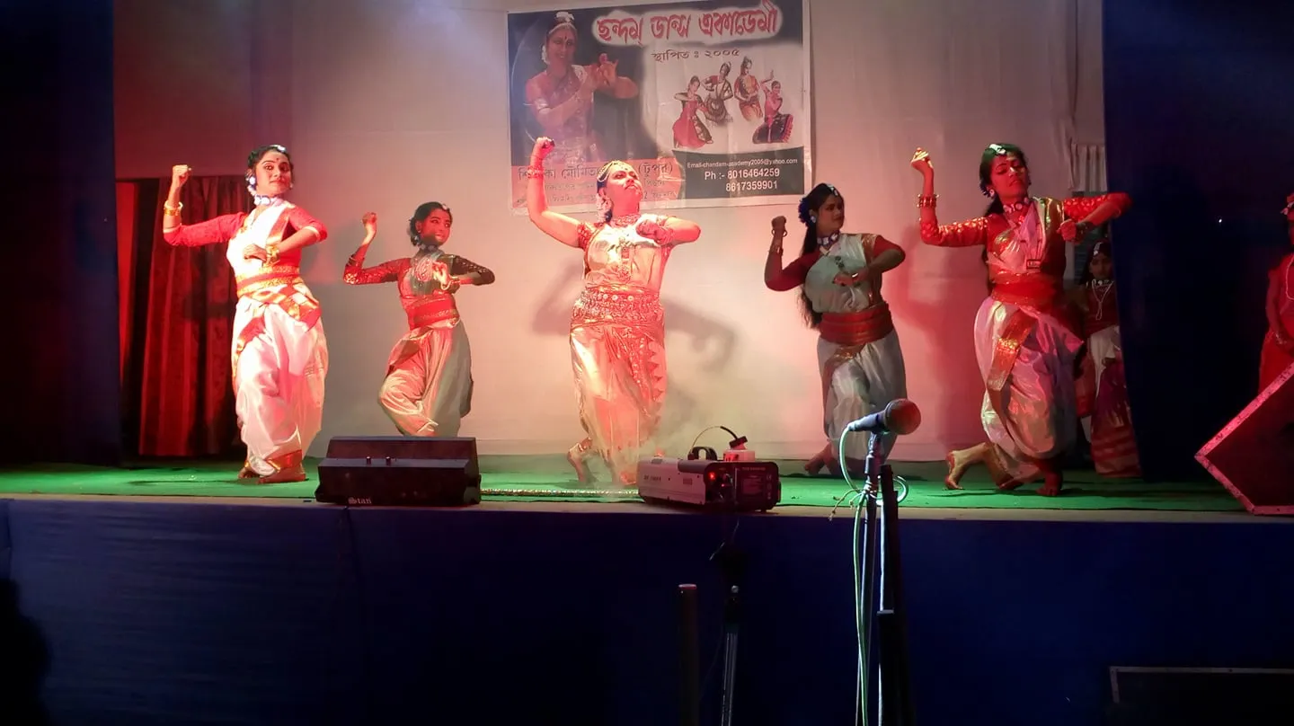 Dance Teacher (Katthak, Rabindra Nrittya and Folk)